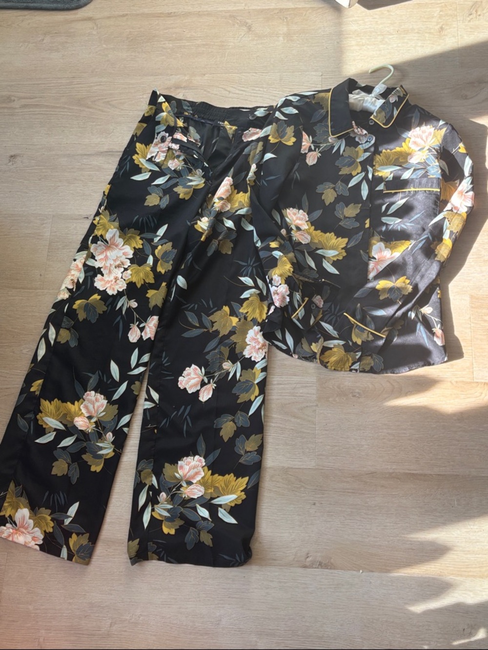 Womens FRNCH Matching Floral Satin Set size XS